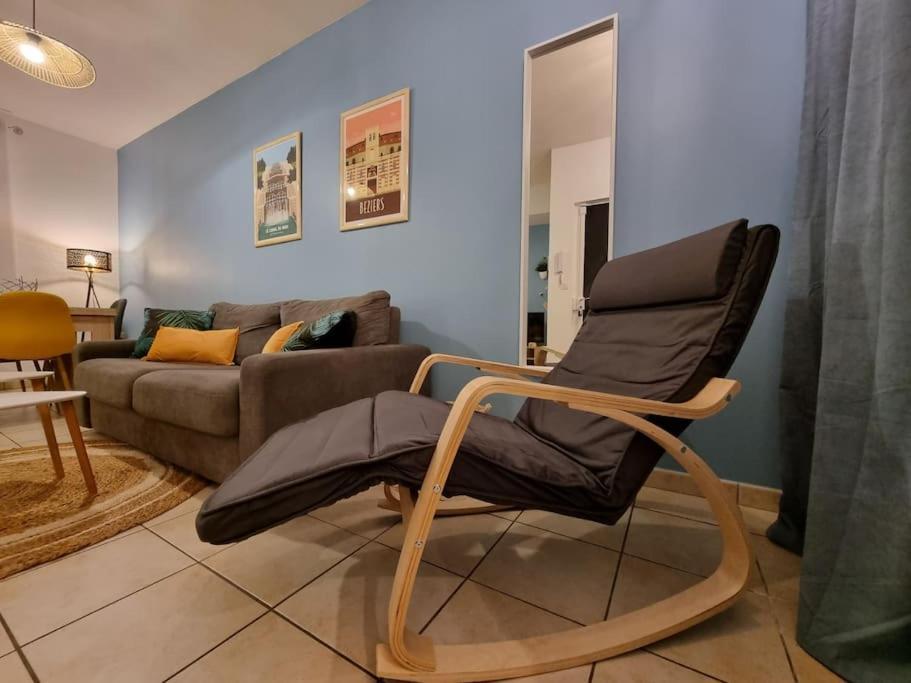 Agreable Appartement Avec 2 Places De Parking Dans Le Garage Béziers Exteriör bild